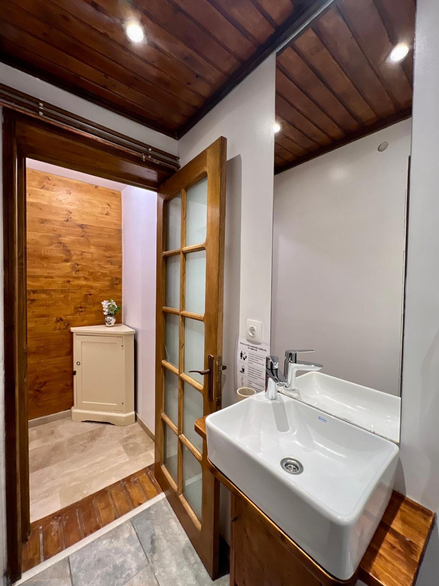 Hotel Nautica Bahna Orşova Zimmer foto